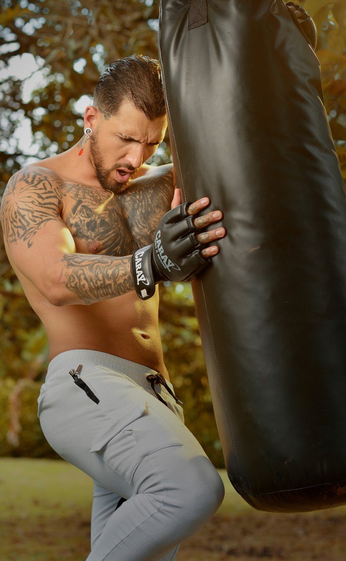 Chris Evanss Flirt4Free Cam Model Tattooed Stud 