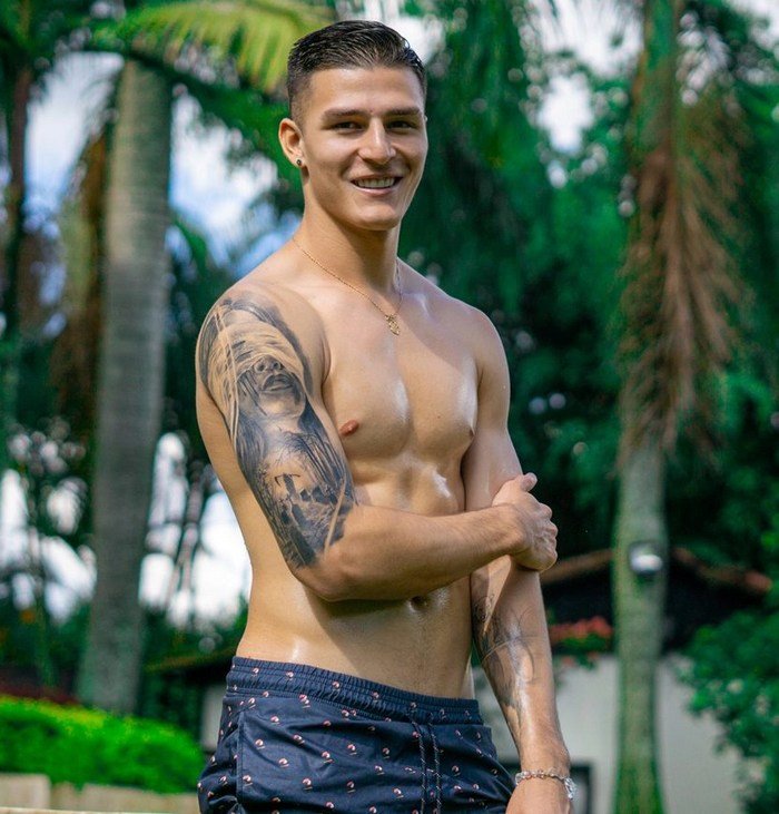 Dominick Walker Flirt4Free Male Cam Male Model