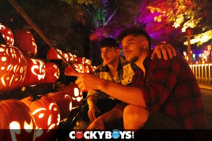 Gay Porn Evan Knoxx Michael Jackman Scream Cream CockyBoys 