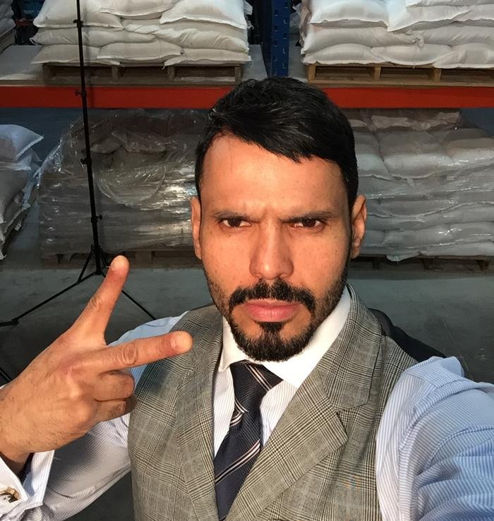 jean-franko-gay-porn-star-menatplay-behind-the-scenes-selfie-2