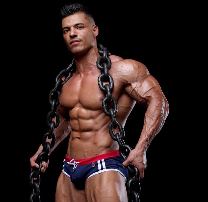 Jean Pool Flirt4Free Male Cam Fitness Model Muscle Hunk